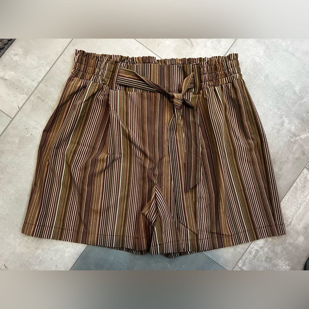 Hi rise soho striped shorts M Medium